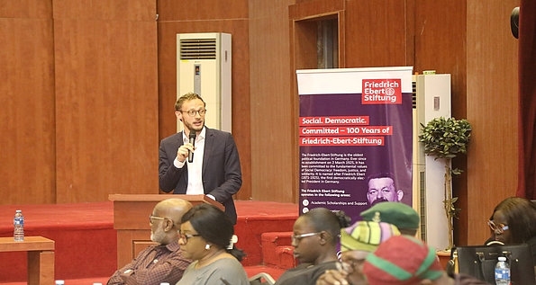 Lennart Oestergaard speaking Policy Roundtable